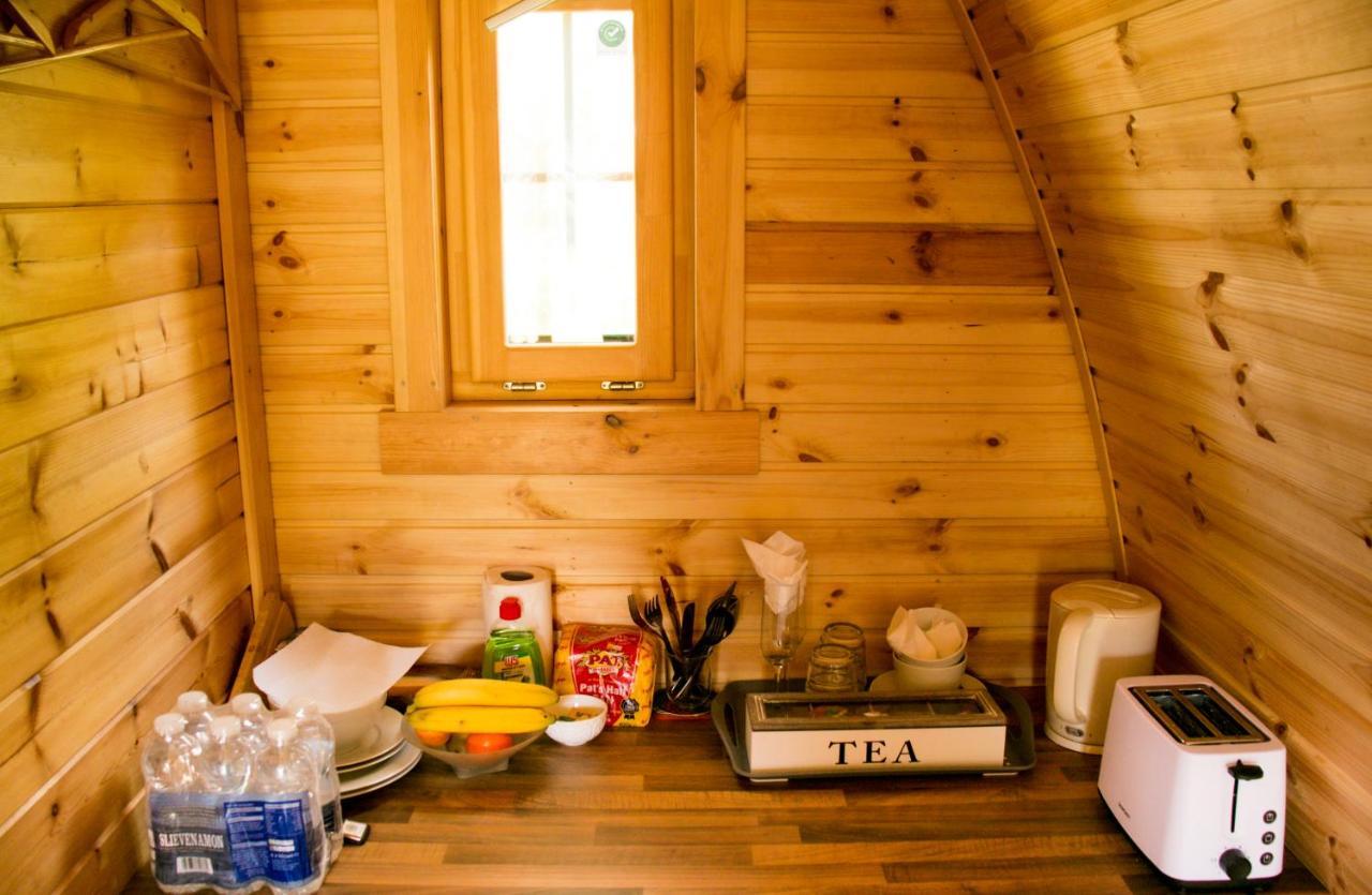 Log cabin Kells  Exterior foto