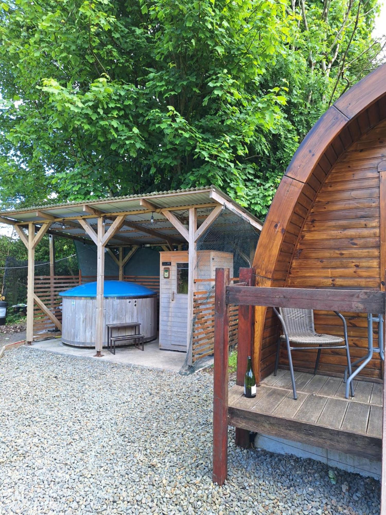 Log cabin Kells  Exterior foto