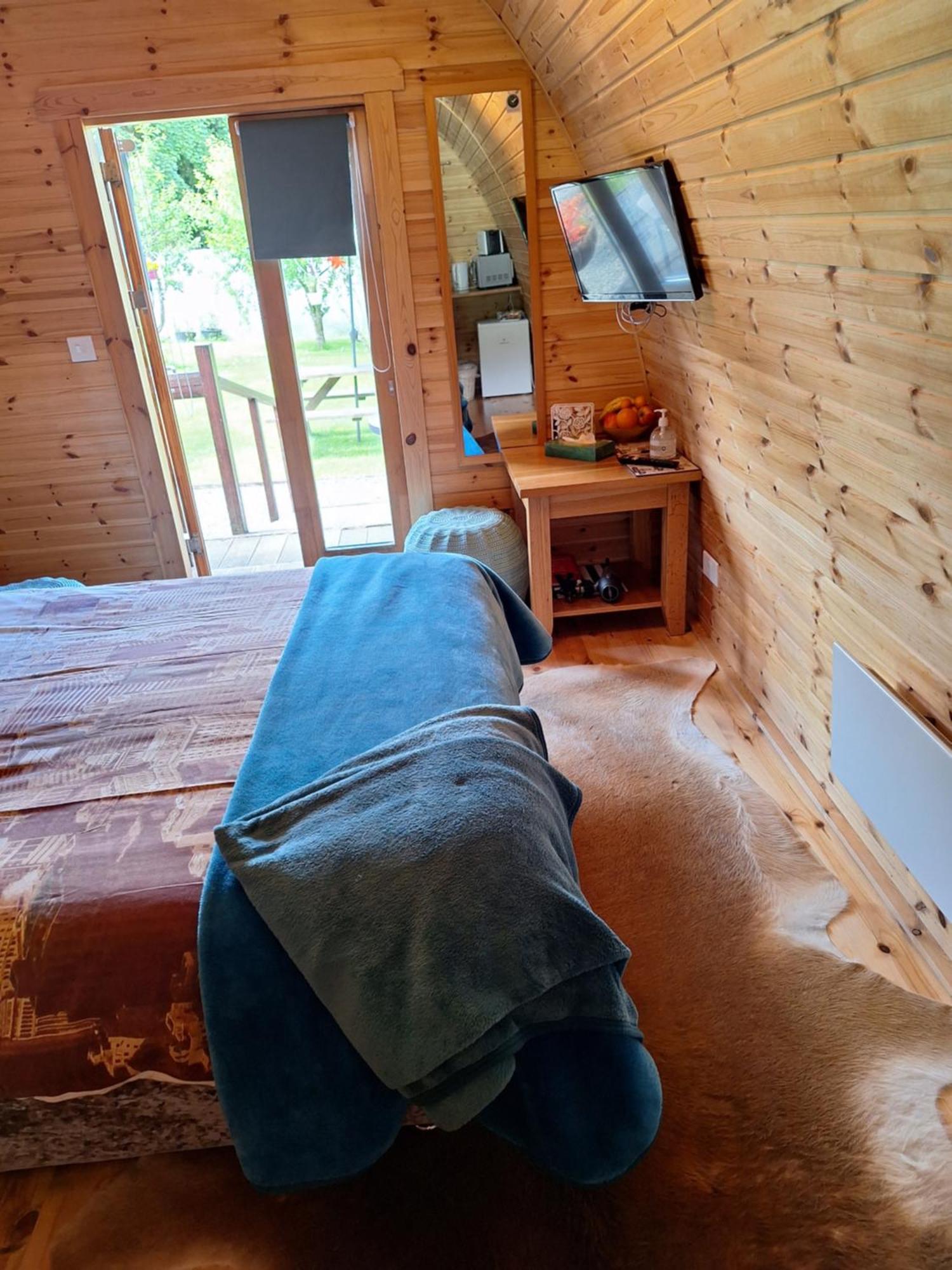 Log cabin Kells  Exterior foto